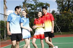 思腾网球运动服