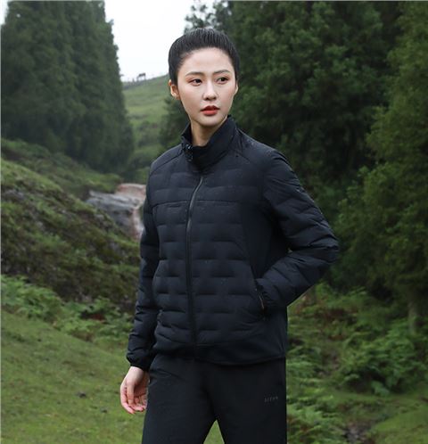 高端轻薄羽绒服