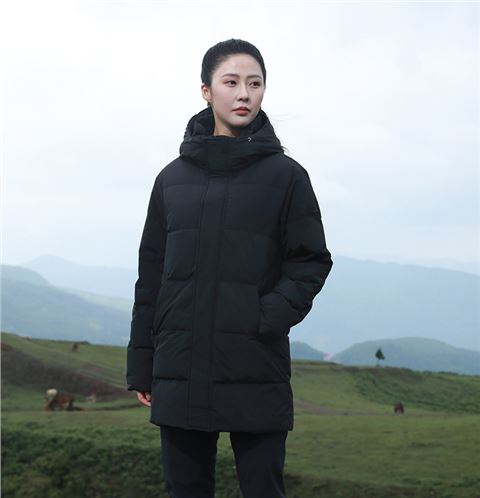 时尚中长款羽绒服