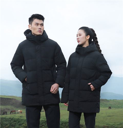 时尚中长款羽绒服