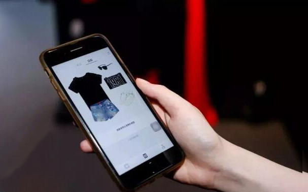 全球首家人工智能服饰店